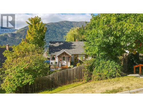 807 Observatory Street, Nelson, BC - Outdoor