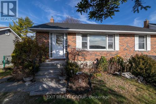 174 Dixon Drive, Quinte West, ON - Outdoor