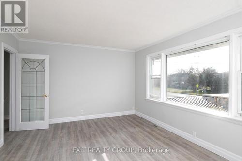 174 Dixon Drive, Quinte West, ON - Indoor Photo Showing Other Room