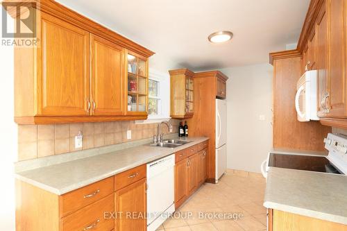 174 Dixon Drive, Quinte West, ON - Indoor Photo Showing Kitchen With Double Sink