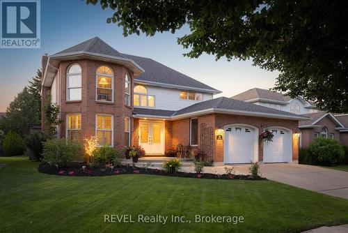 13 Chessington Street, St. Catharines (453 - Grapeview), ON - Outdoor With Facade