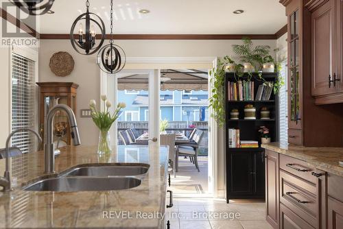 13 Chessington Street, St. Catharines (453 - Grapeview), ON - Indoor Photo Showing Kitchen With Double Sink