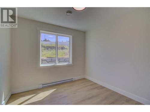 960 15 Avenue Se, Salmon Arm, BC - Indoor Photo Showing Other Room