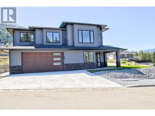 960 15 Avenue Se, Salmon Arm, BC - Outdoor