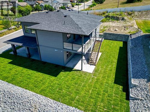 960 15 Avenue Se, Salmon Arm, BC - Outdoor