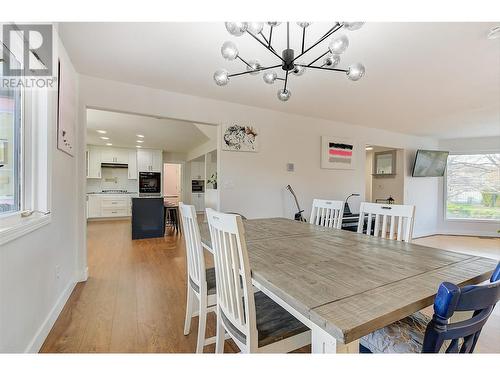 1523 Sunridge Court, Kelowna, BC - Indoor Photo Showing Dining Room