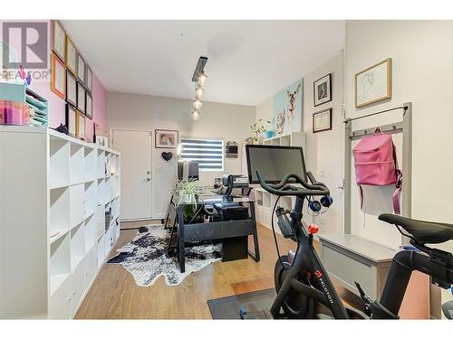 1523 Sunridge Court, Kelowna, BC - Indoor Photo Showing Gym Room