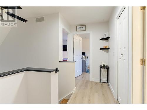 1523 Sunridge Court, Kelowna, BC - Indoor Photo Showing Other Room