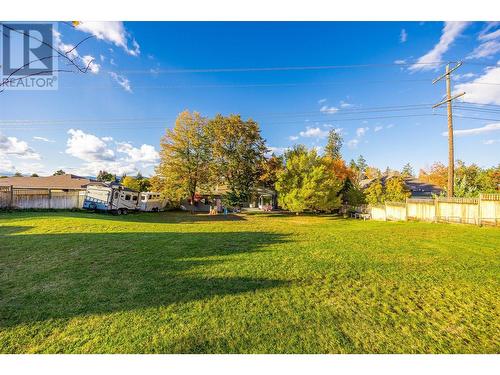 1523 Sunridge Court, Kelowna, BC - Outdoor