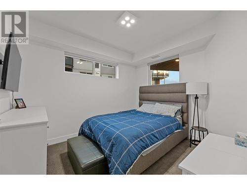 3642 Mission Springs Drive Unit# 401C, Kelowna, BC - Indoor Photo Showing Bedroom