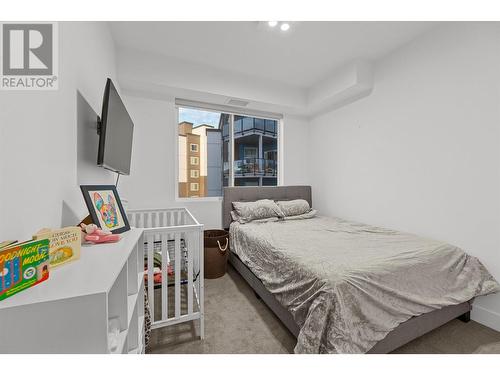 3642 Mission Springs Drive Unit# 401C, Kelowna, BC - Indoor Photo Showing Bedroom