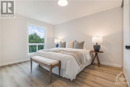 272 Cote Royale Crescent, Ottawa, ON - Indoor Photo Showing Bedroom