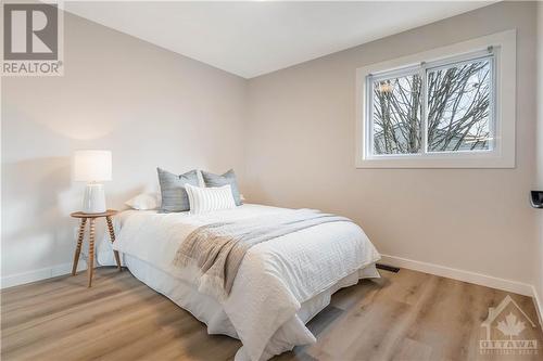 272 Cote Royale Crescent, Ottawa, ON - Indoor Photo Showing Bedroom