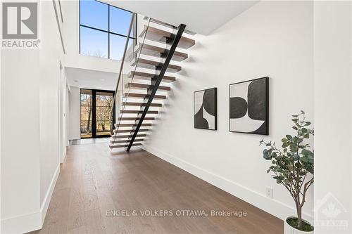 246 Byron Avenue, Ottawa, ON - Indoor Photo Showing Other Room