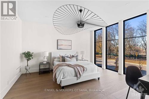 246 Byron Avenue, Ottawa, ON - Indoor Photo Showing Bedroom