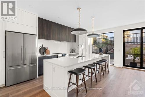 246 Byron Avenue, Ottawa, ON - Indoor Photo Showing Kitchen With Upgraded Kitchen