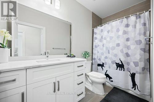 905 - 1878 Gordon Street, Guelph, ON - Indoor Photo Showing Bathroom