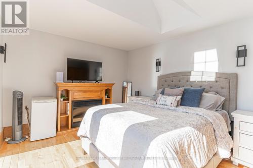 3978 South Portage Road, Huntsville, ON - Indoor Photo Showing Bedroom