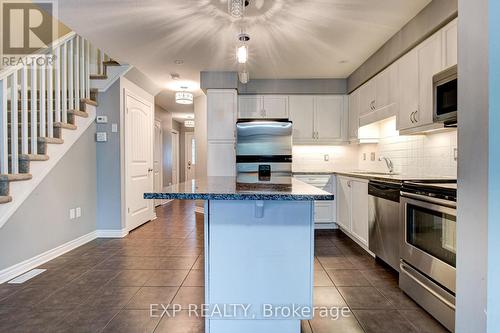 60 - 535 Margaret Street, Cambridge, ON - Indoor Photo Showing Kitchen With Upgraded Kitchen