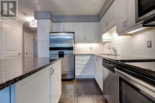 60 - 535 Margaret Street, Cambridge, ON - Indoor Photo Showing Kitchen With Upgraded Kitchen