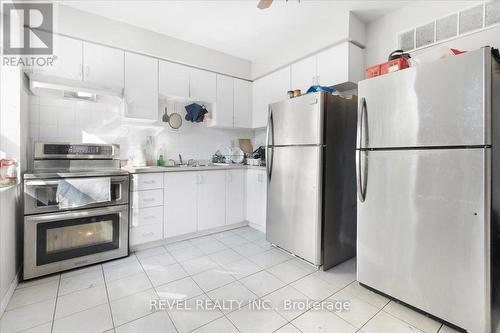 770 Barton Street E, Hamilton, ON - Indoor Photo Showing Kitchen