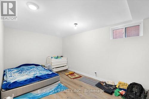 770 Barton Street E, Hamilton, ON - Indoor Photo Showing Bedroom