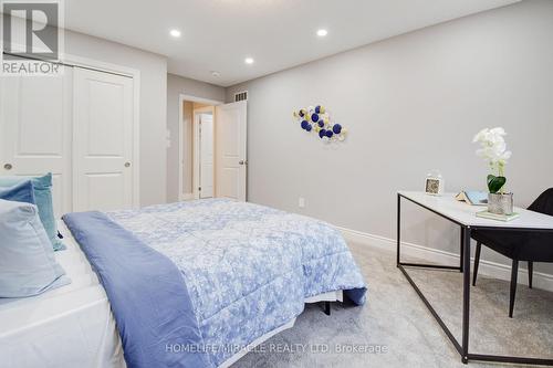 224 Freure Drive, Cambridge, ON - Indoor Photo Showing Bedroom