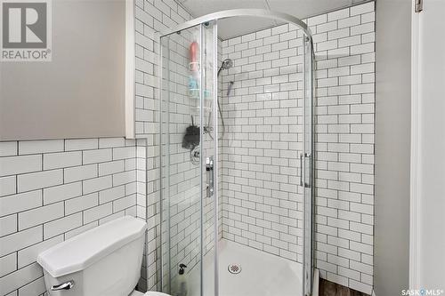 1929 Mckercher Drive, Saskatoon, SK - Indoor Photo Showing Bathroom