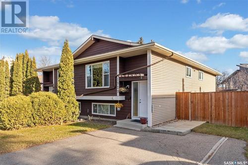 1929 Mckercher Drive, Saskatoon, SK - Outdoor