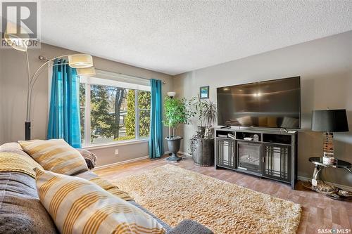 1929 Mckercher Drive, Saskatoon, SK - Indoor Photo Showing Living Room