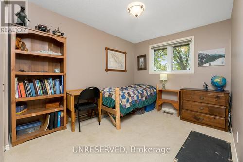 640 Pineridge Road, Waterloo, ON - Indoor Photo Showing Bedroom