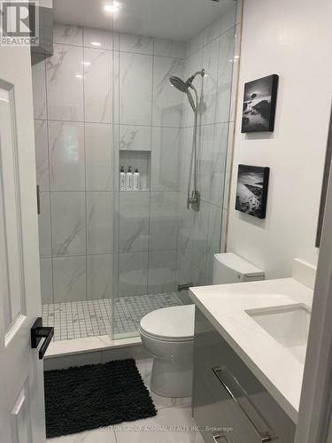 21 Miriam Garden Way, Vaughan, ON - Indoor Photo Showing Bathroom