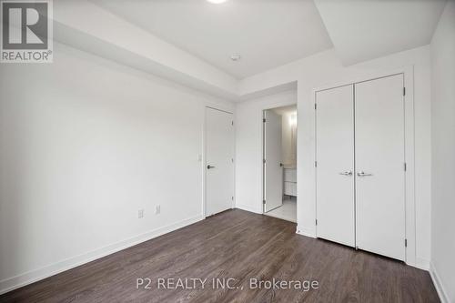 8 David Eyer Road, Richmond Hill, ON - Indoor Photo Showing Other Room