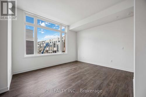 8 David Eyer Road, Richmond Hill, ON - Indoor Photo Showing Other Room