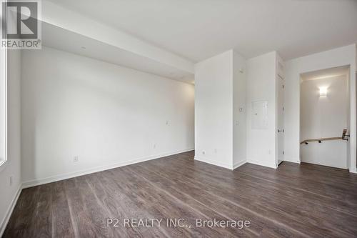 8 David Eyer Road, Richmond Hill, ON - Indoor Photo Showing Other Room