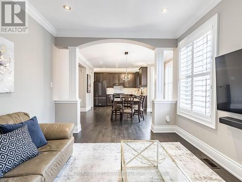 12 Rowley Street, Richmond Hill, ON - Indoor Photo Showing Living Room