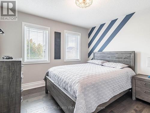 12 Rowley Street, Richmond Hill, ON - Indoor Photo Showing Bedroom