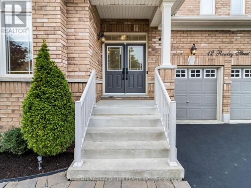 12 Rowley Street, Richmond Hill, ON - Outdoor