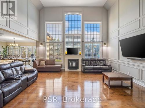 3965 Algoma Avenue, Innisfil, ON - Indoor Photo Showing Living Room With Fireplace