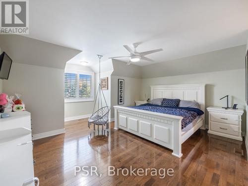 3965 Algoma Avenue, Innisfil, ON - Indoor Photo Showing Bedroom