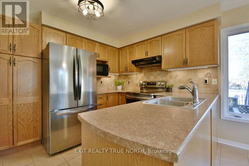 1321 Vincent Crescent, Innisfil, ON - Indoor Photo Showing Kitchen With Double Sink