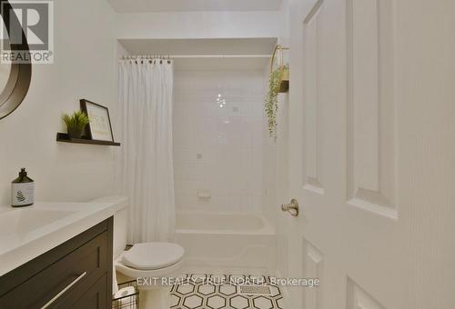 1321 Vincent Crescent, Innisfil, ON - Indoor Photo Showing Bathroom