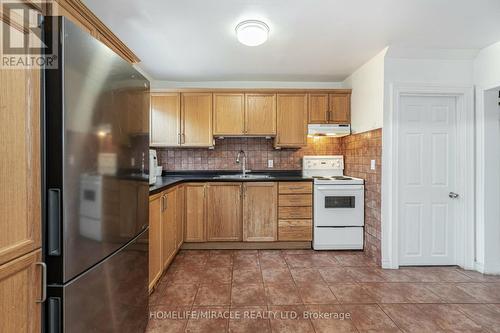 434 Ferguson Avenue N, Hamilton, ON - Indoor Photo Showing Kitchen