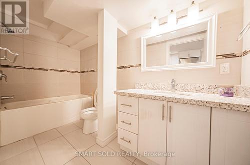 58 Collins Crescent, Aurora, ON - Indoor Photo Showing Bathroom