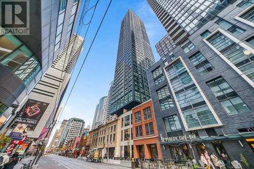 608 - 327 King Street W, Toronto, ON - Outdoor With Facade