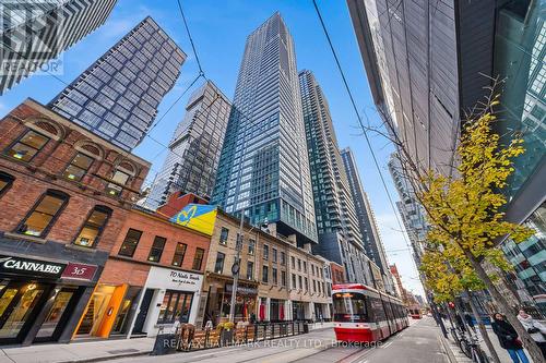 608 - 327 King Street W, Toronto, ON - Outdoor With Facade