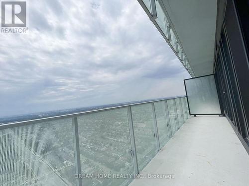 4705 - 3900 Confederation Parkway E, Mississauga, ON - Outdoor With Balcony