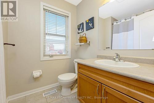 279 Leiterman Drive, Milton, ON - Indoor Photo Showing Bathroom