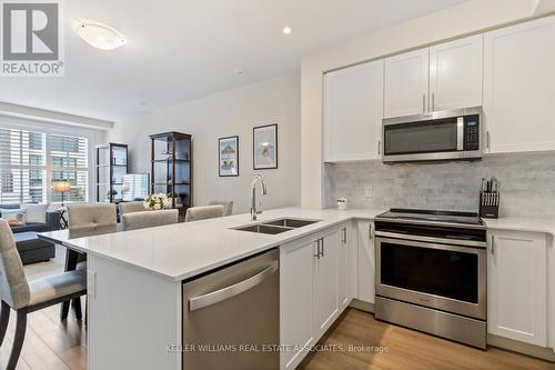 507 - 657 Cricklewood Drive, Mississauga, ON - Indoor Photo Showing Kitchen With Stainless Steel Kitchen With Double Sink With Upgraded Kitchen