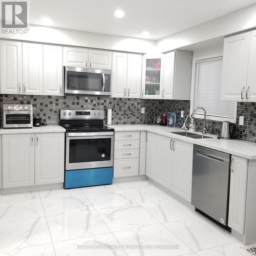 46 Piane Avenue, Brampton, ON - Indoor Photo Showing Kitchen With Stainless Steel Kitchen With Double Sink With Upgraded Kitchen